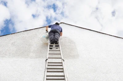 Peinture extérieure à Verrue — façades et ravalement